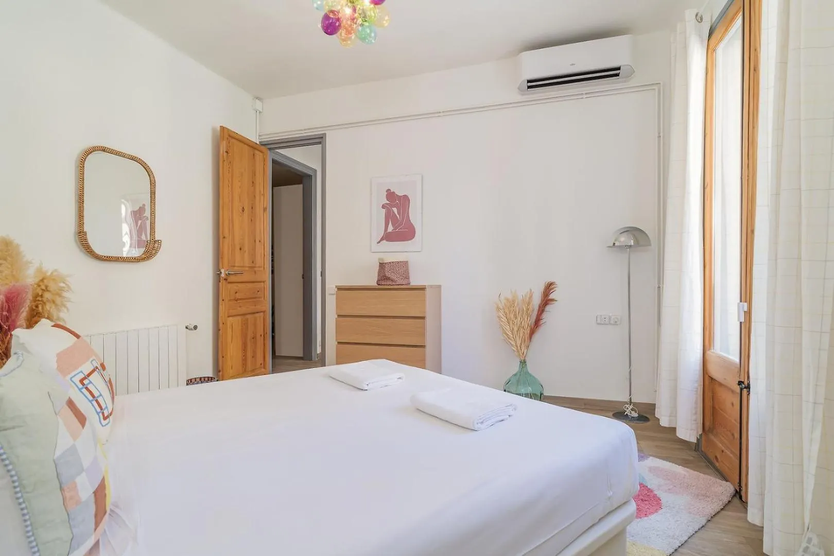 Guestready - Bright Apartment With Balcony Barcelona